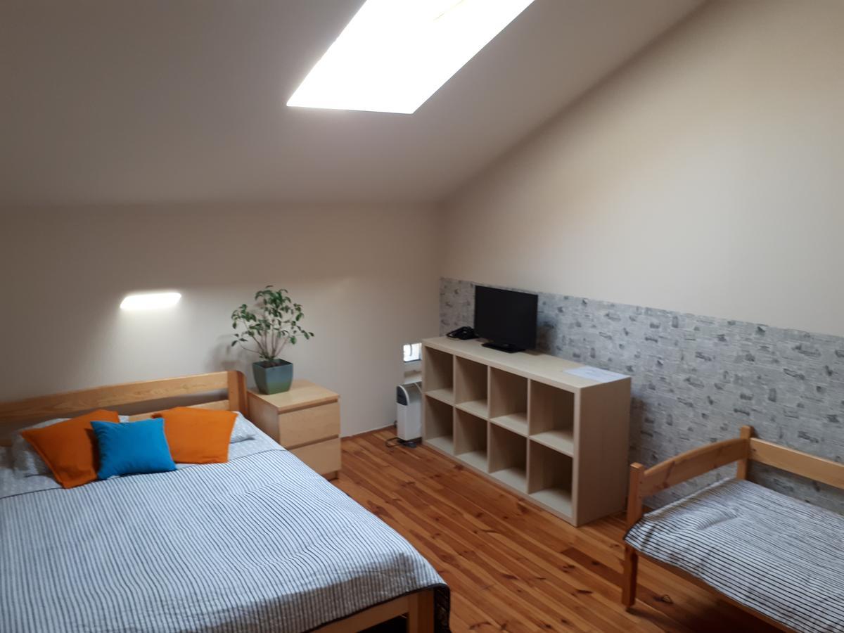 Hostel T&t & *