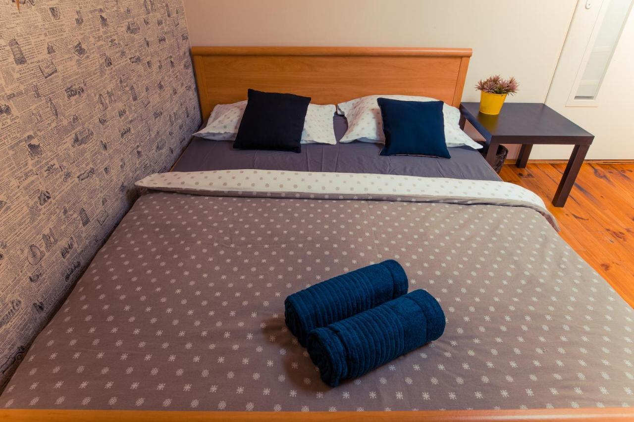 Hostel T&t & *